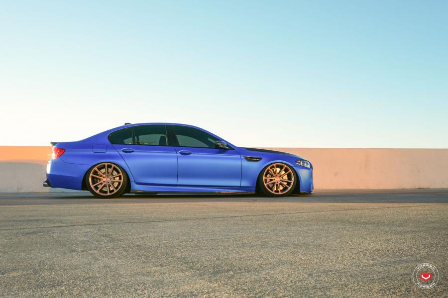  BMW M5 on Vossen Wheels (CG-203) 2017 года  (фото 12 из 24)